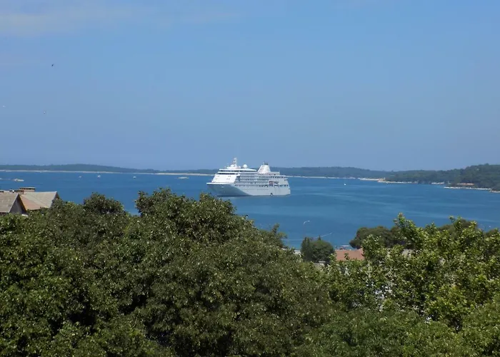Art * Pula