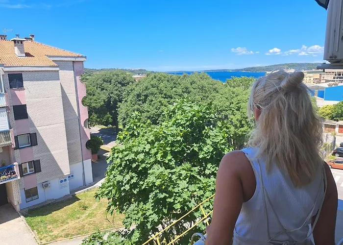 Art Pula